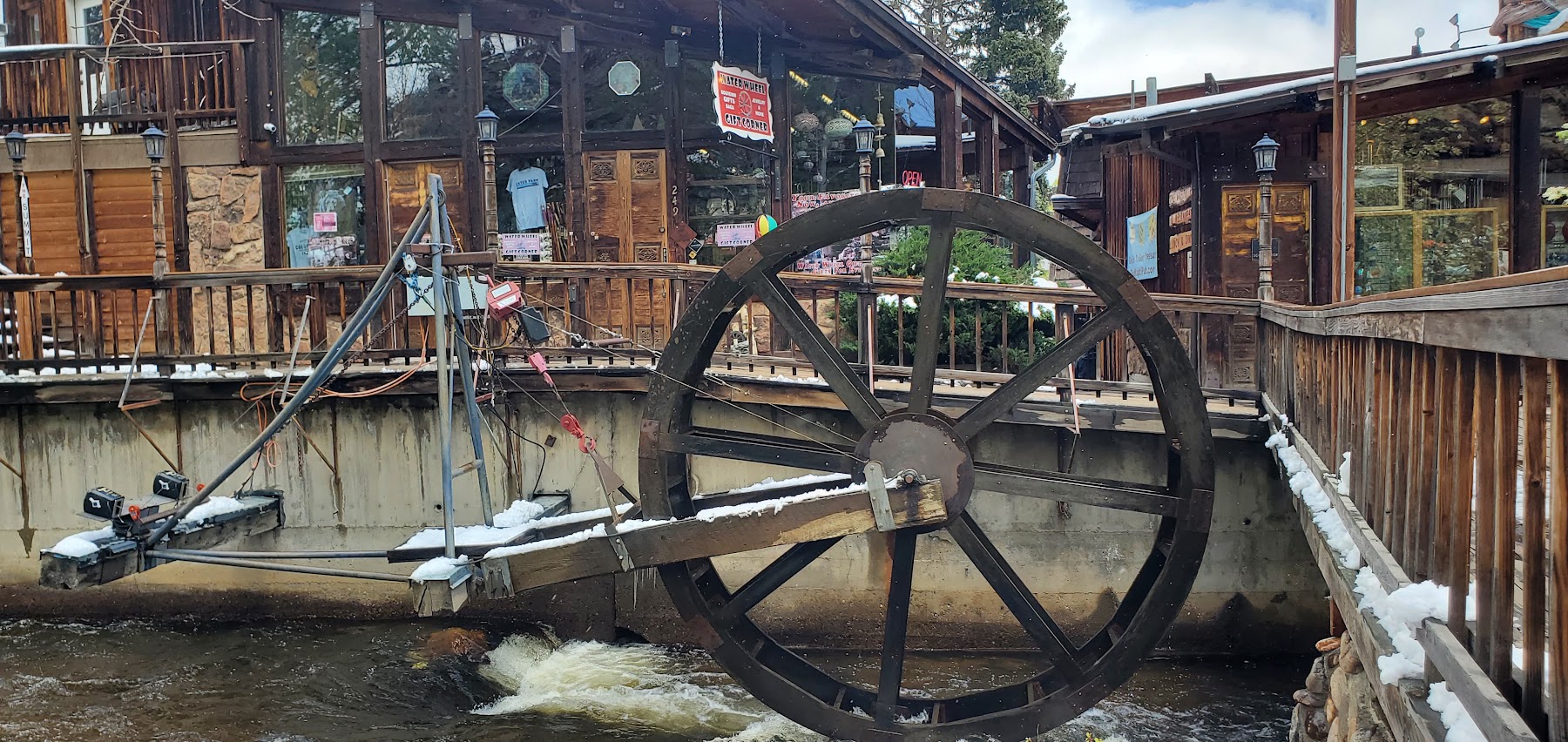 Estes Park - road trip destination